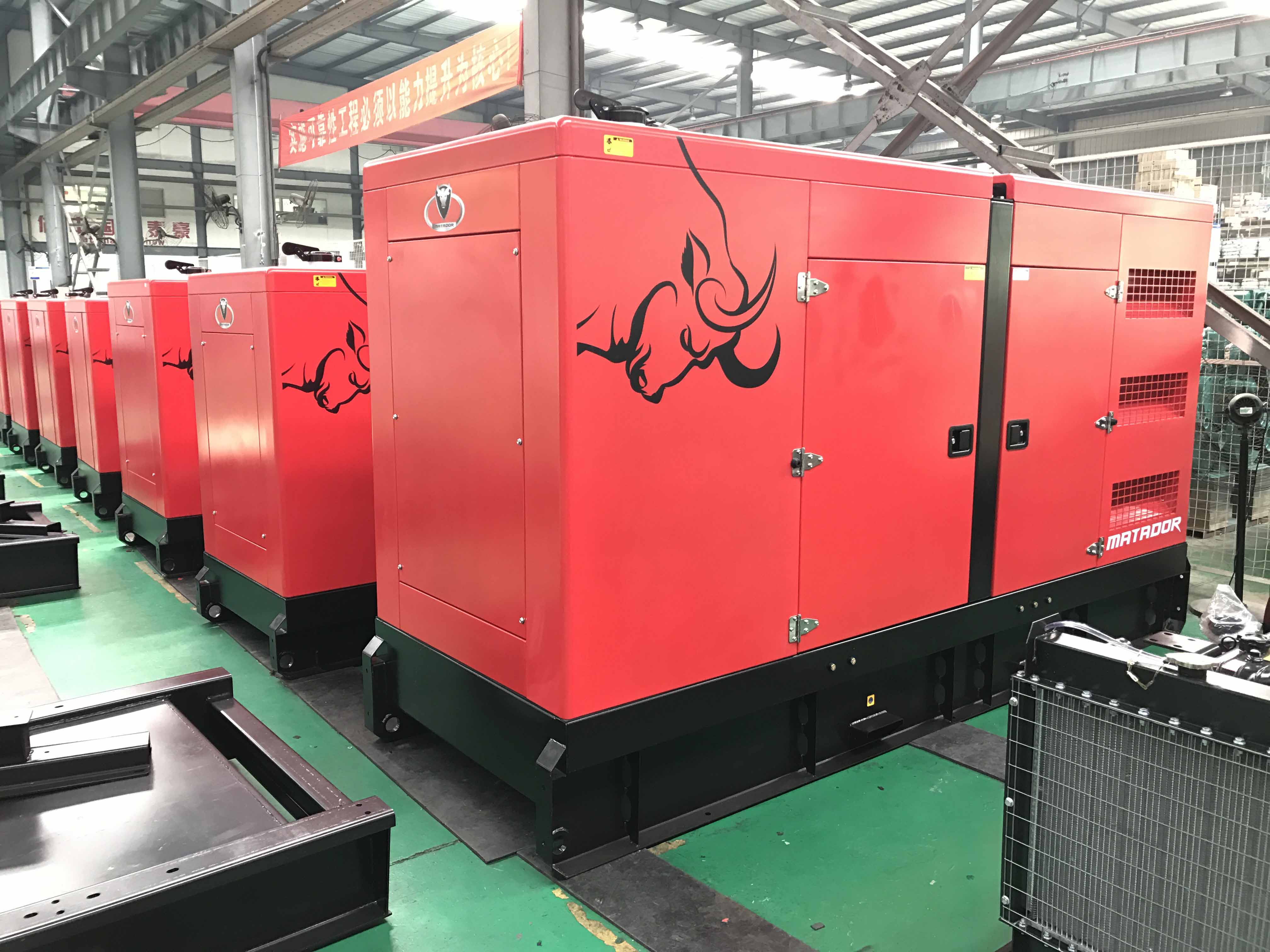 熱列慶祝MATADOR 柴油發(fā)電機(jī)組出口突破100臺